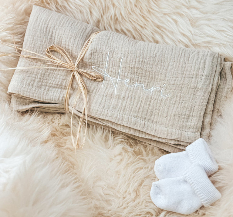 "Kuschelige Babydecken von bergkindl' – weich, warm und aus hochwertigen Materialien.