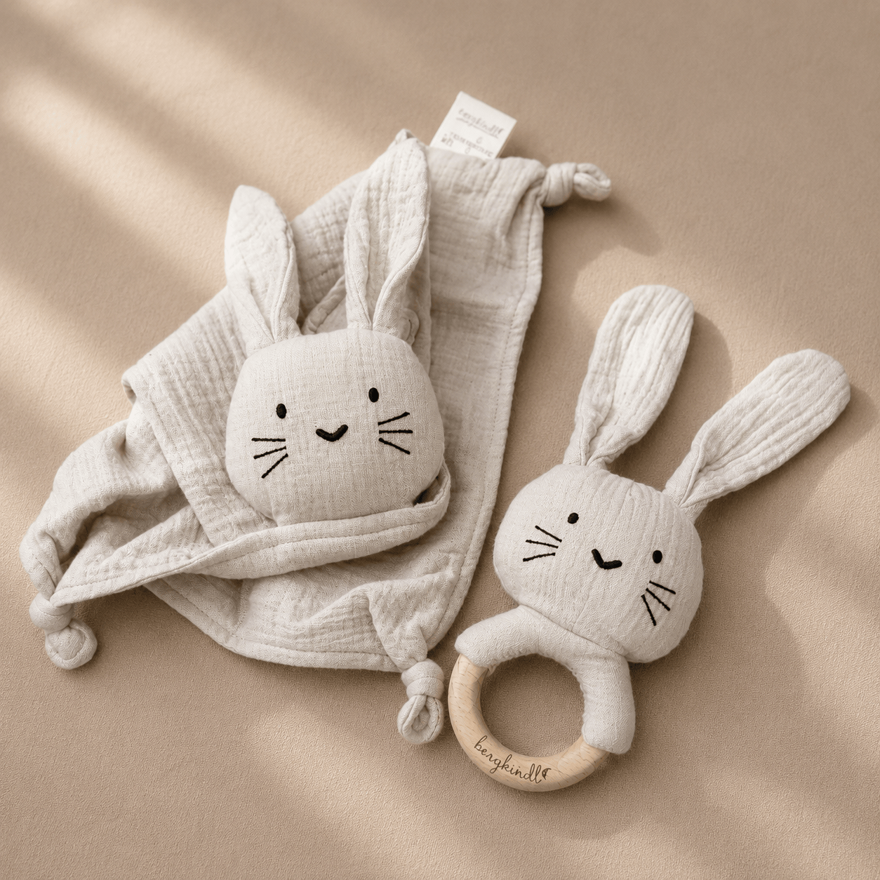 Geschenk zur Geburt Hasen creme