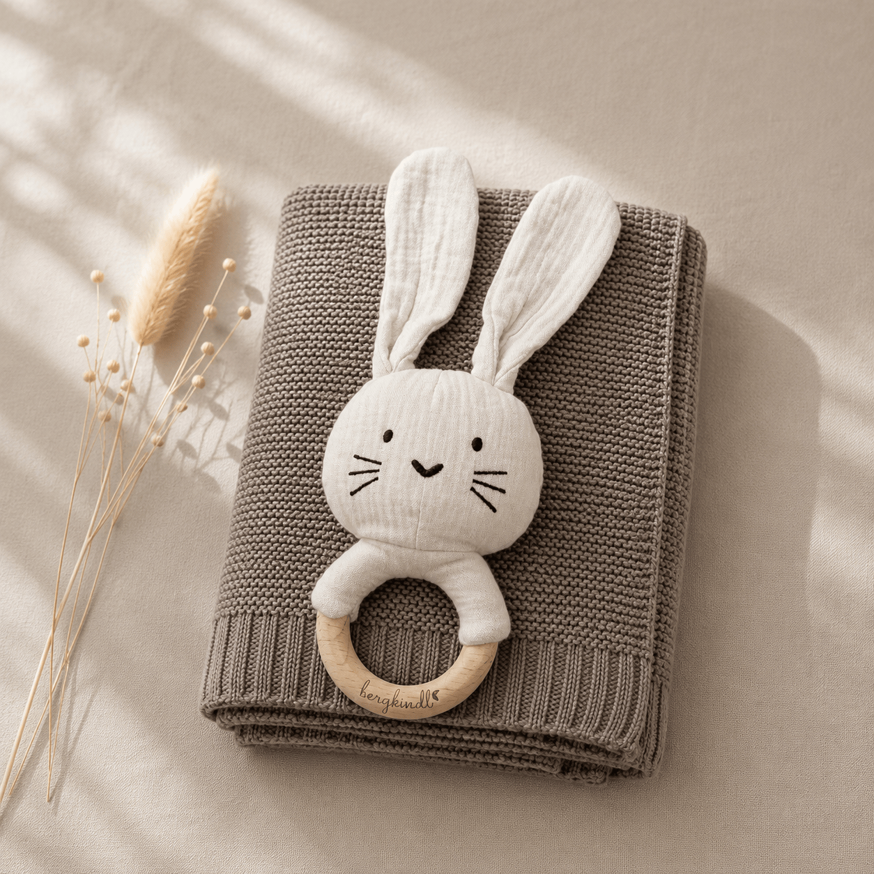 Geschenk zur Geburt – Babydecke in greige 