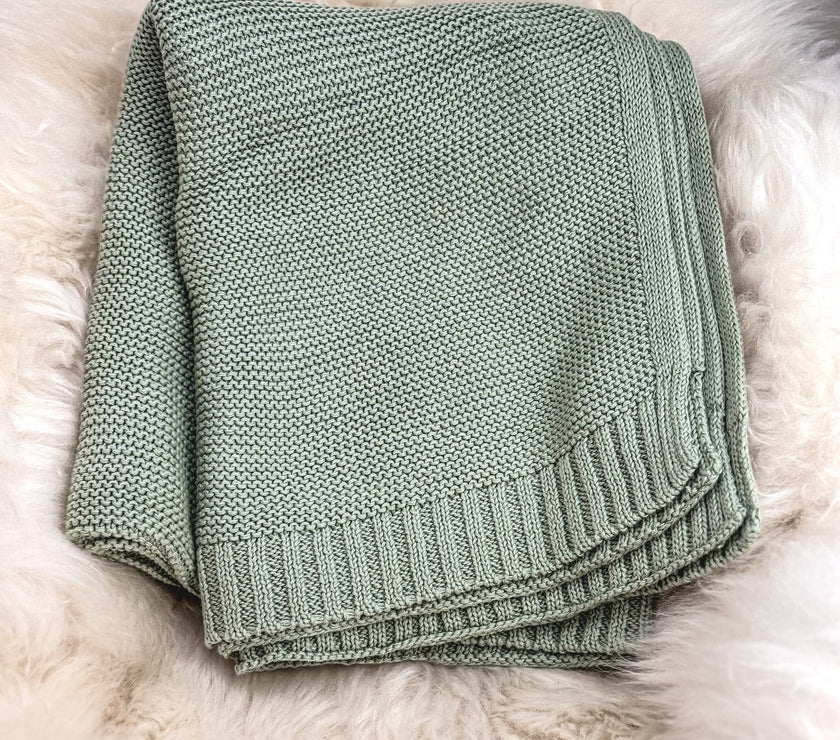 Babydecke / Kuscheldecke Baby
Baby Strickdecke/ salbei 
