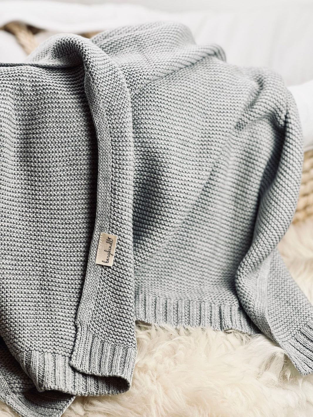 Geschenk zur Geburt – Babydecke und Schmusehase