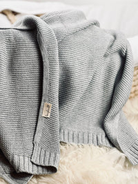 Geschenk zur Geburt – Babydecke und Schmusehase