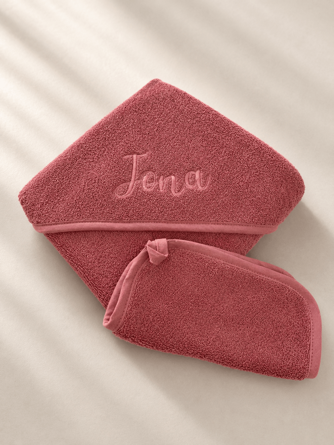 Handtuch Baby Rose mit Namen bestickt Jona
