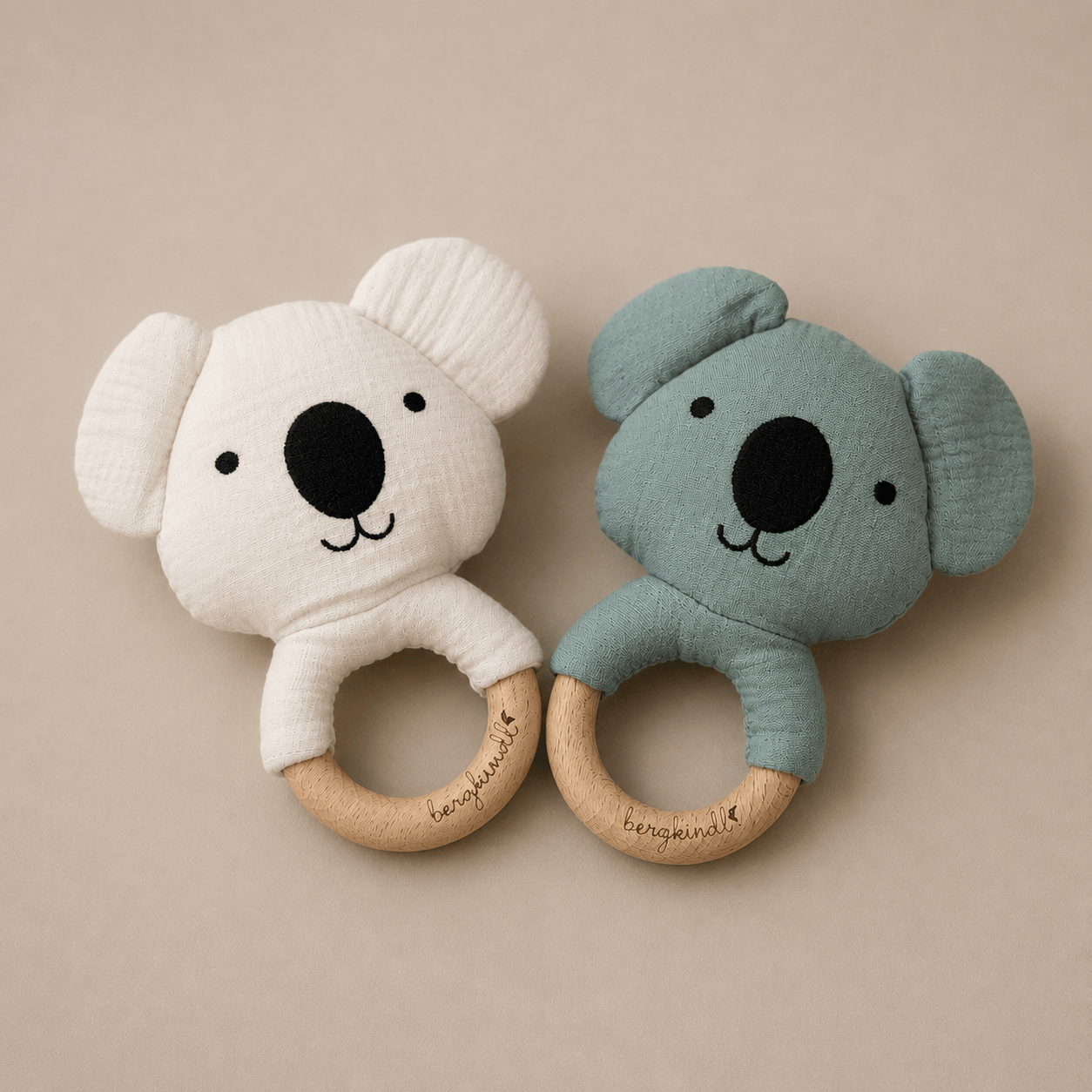Koala-Greifrassel aus Bio-Musselin