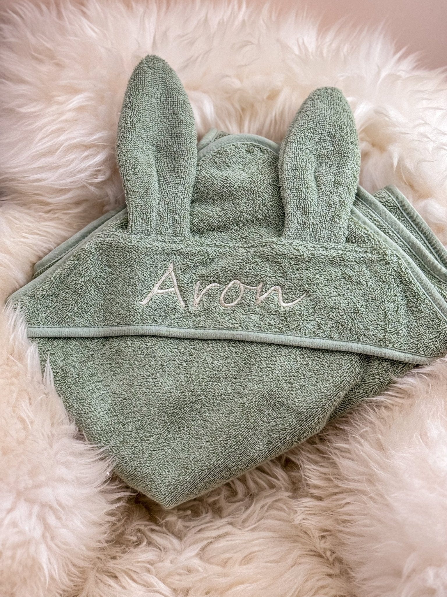 Baby Kapuzenhandtuch Hase Salbei – 100% Bio - Baumwolle - bergkindl