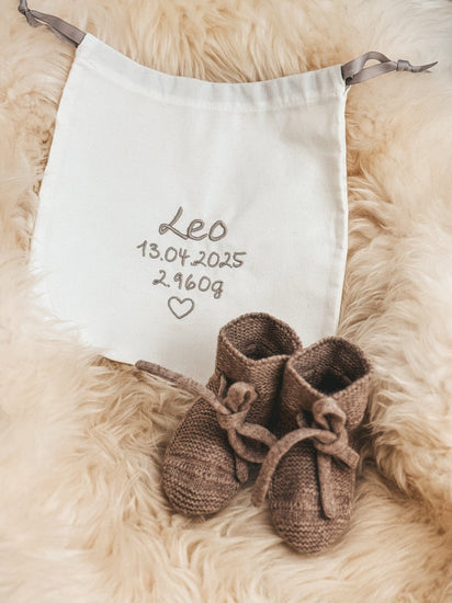 Merinowolle  Babyschuhe mit personalisierter Tasche