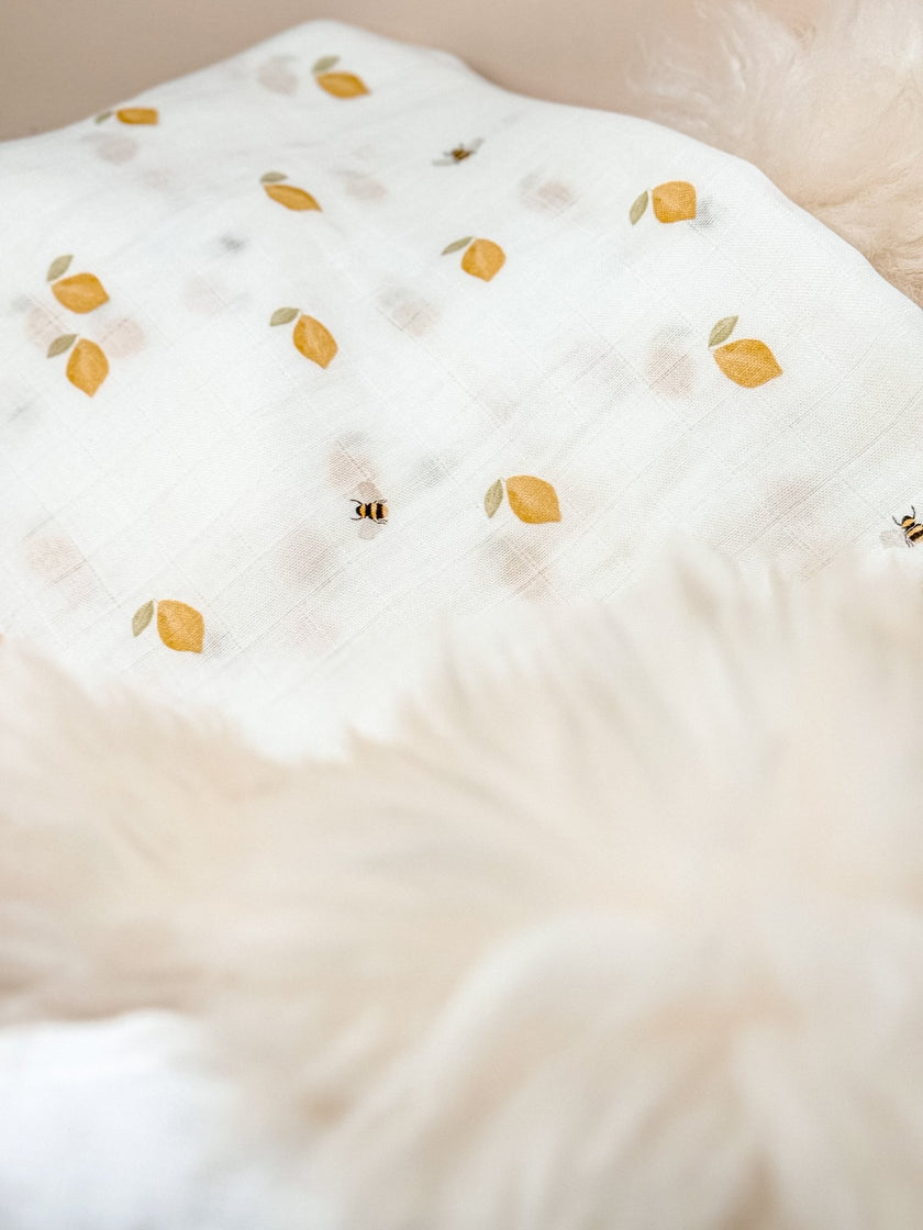 Bienen Baby Musselintuch - Kuschelweich und Vielseitig - bergkindl
