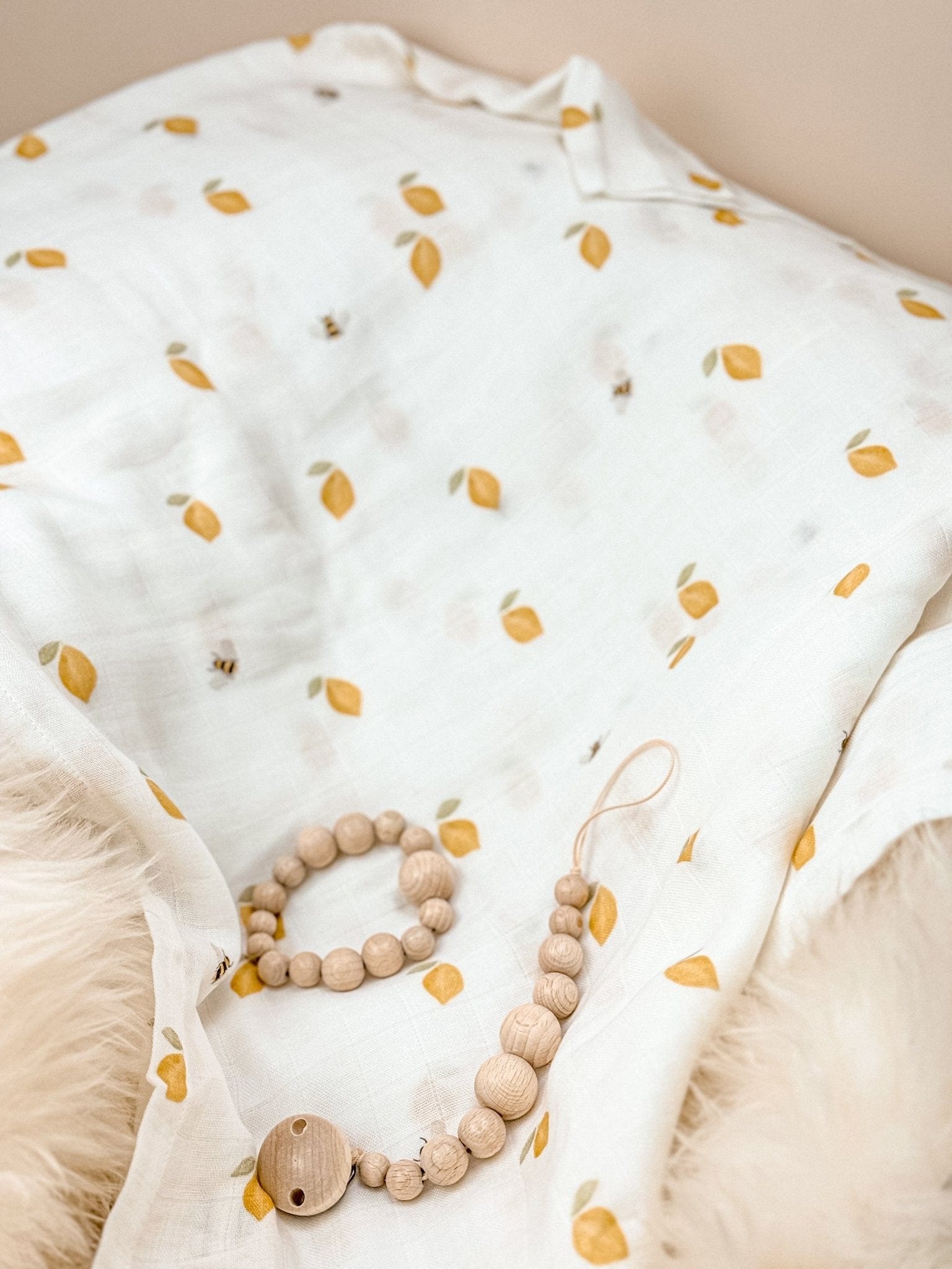 Bienen Baby Musselintuch - Kuschelweich und Vielseitig - Musselintücher Baby