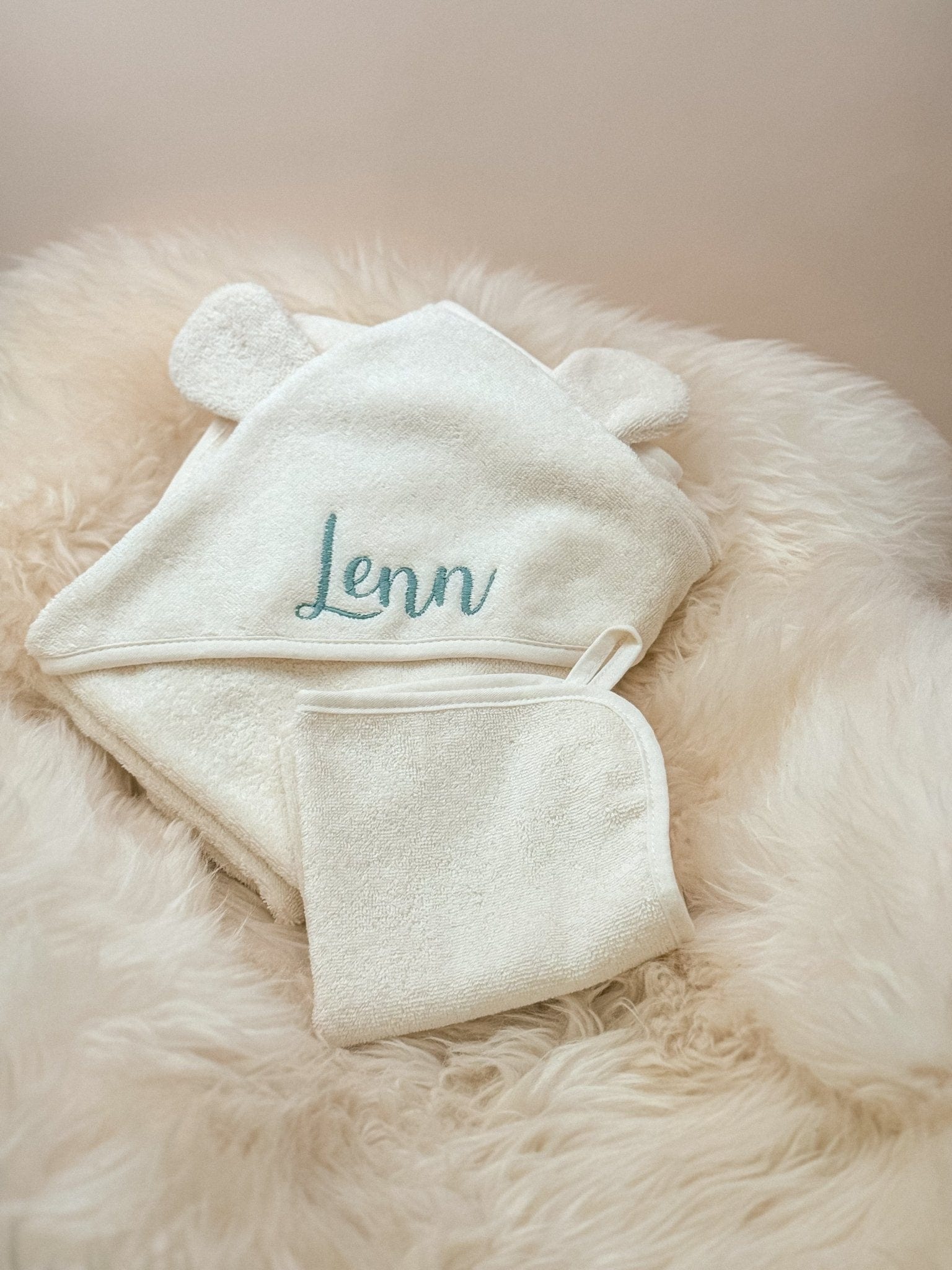 Babyhandtuch / Kapuzenhandtuch Baby mit Namen