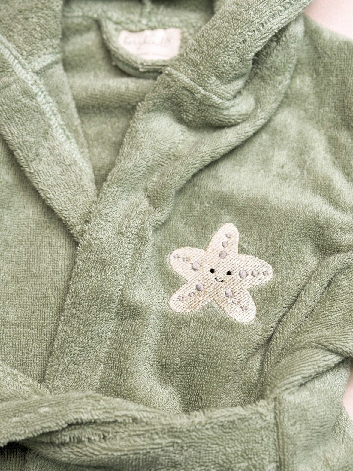 Green Kinderbademantel aus Bio - Baumwolle – Kuschelweich - bergkindl