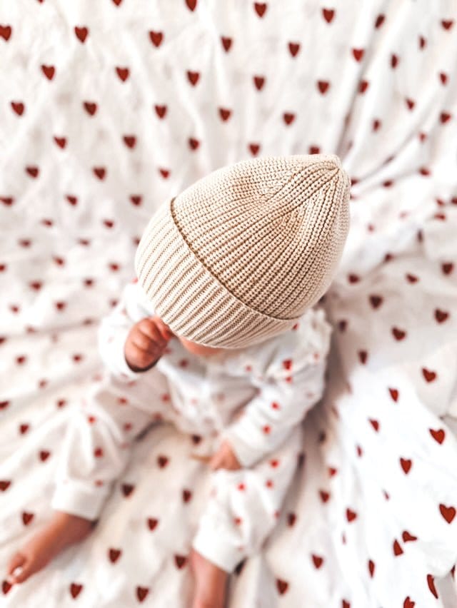Babymütze & -Schuhe Kuschelige cremfarbene Mütze - bergkindl