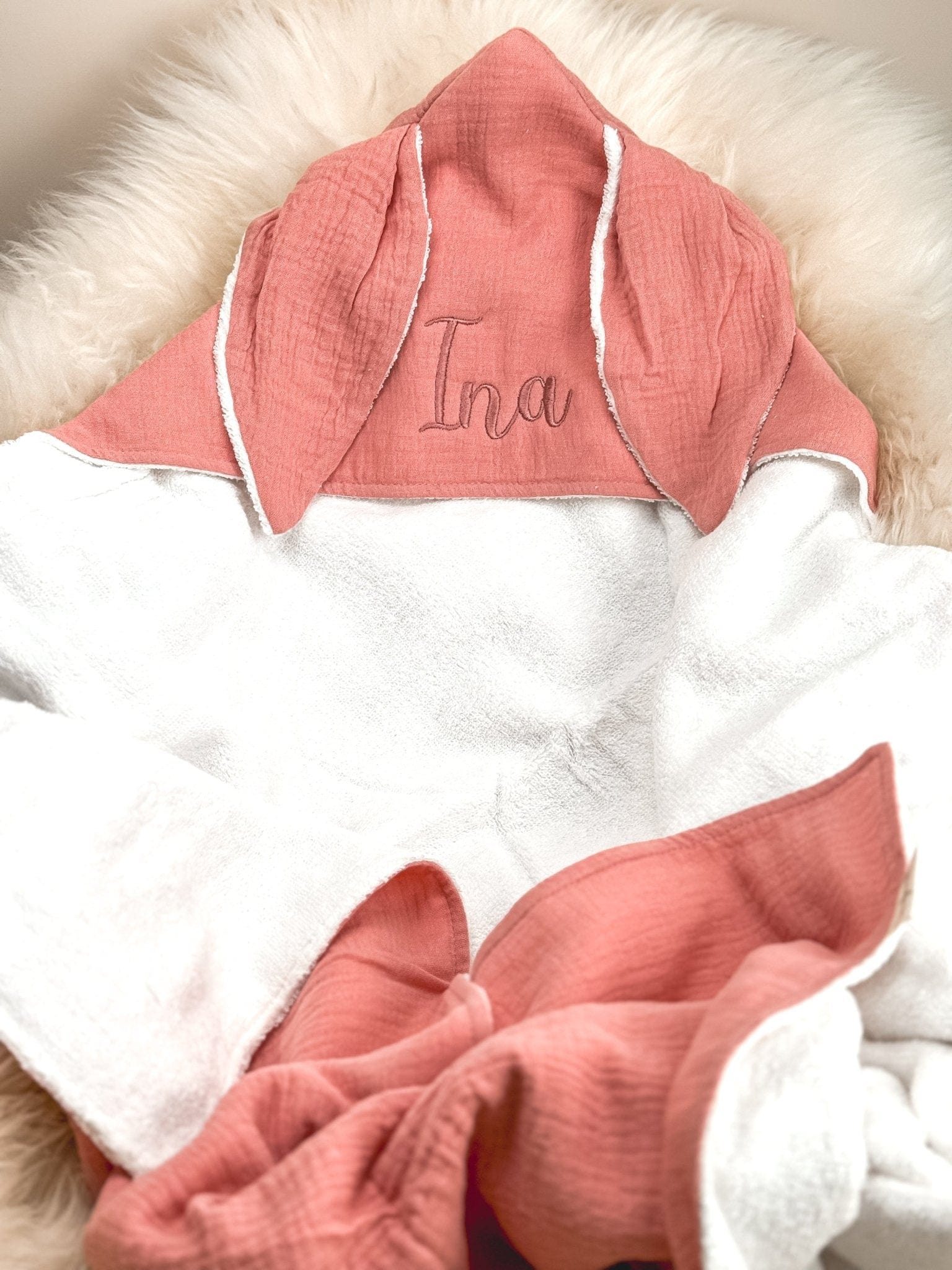 Rosé Kapuzenhandtuch aus 100% Baumwolle - bergkindl