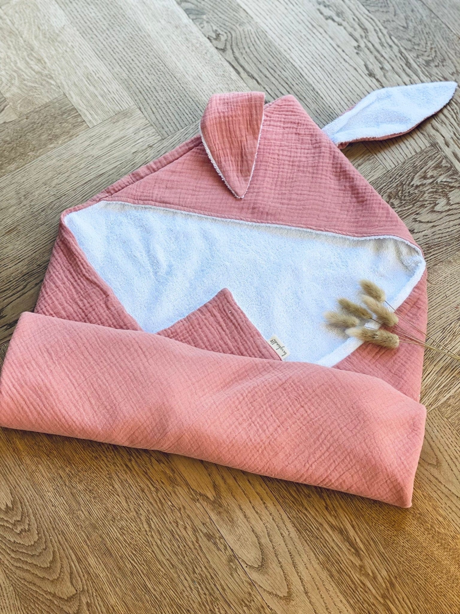 Rosé Kapuzenhandtuch aus 100% Baumwolle - bergkindl