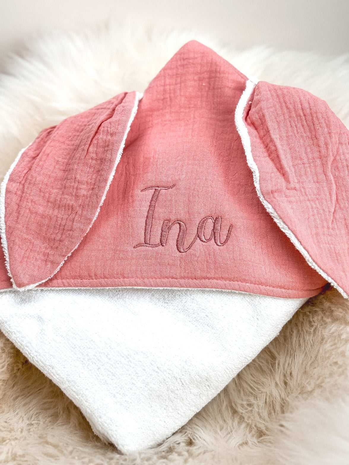 Rosé Kapuzenhandtuch aus 100% Baumwolle - bergkindl