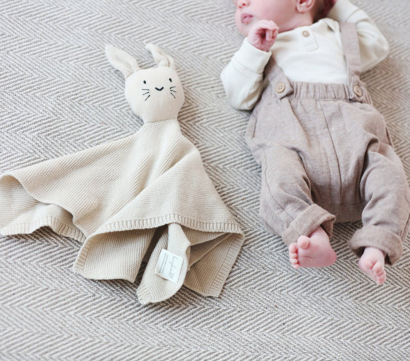 Schmusetuch Hase in Beige - bergkindl